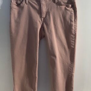 SALE! Liz Claiborne Women's Pink Cropped Jeans in size 8